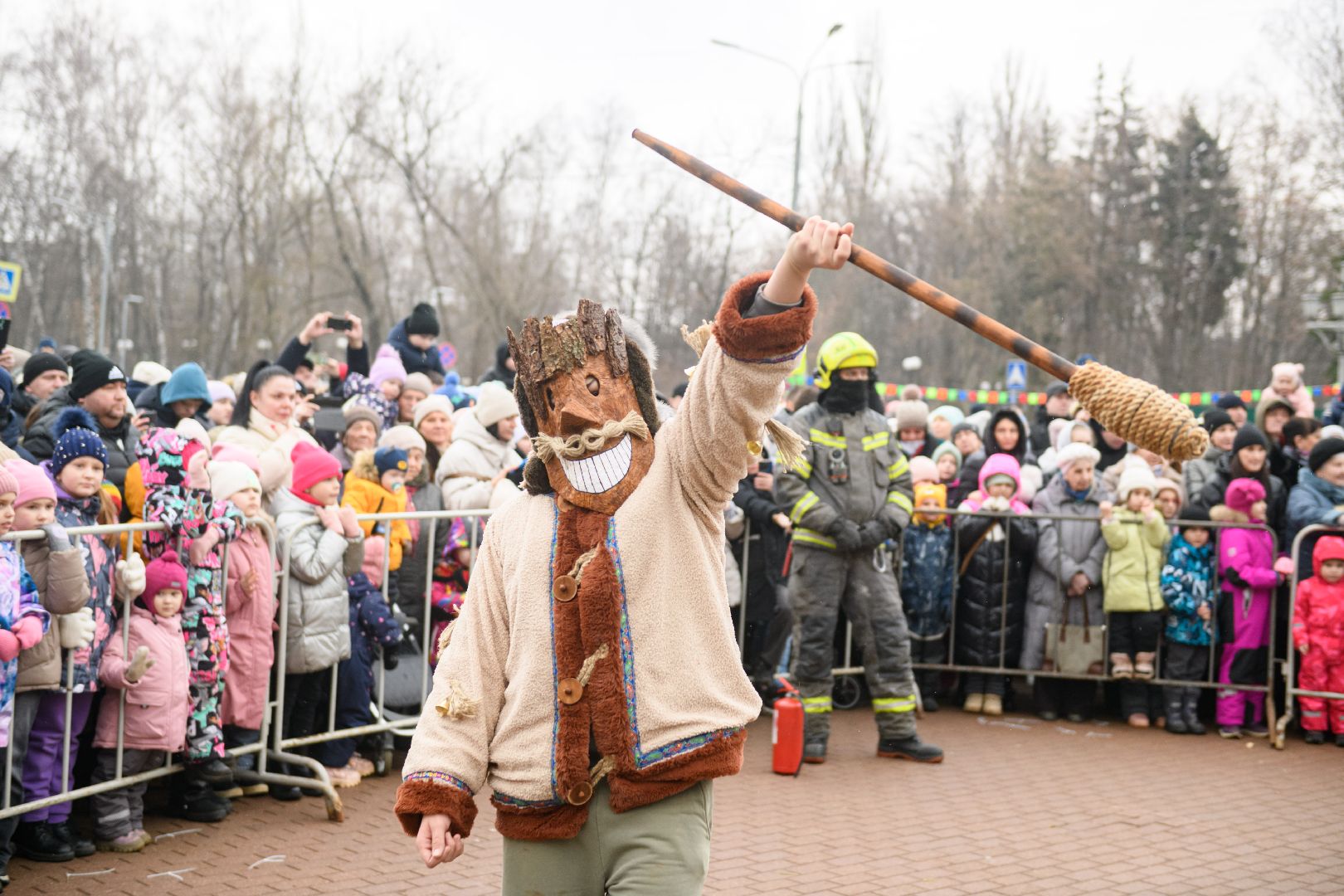 масленица, праздничные гуляния, блины, лыткарино, общество, скоморох, вертикалки,
