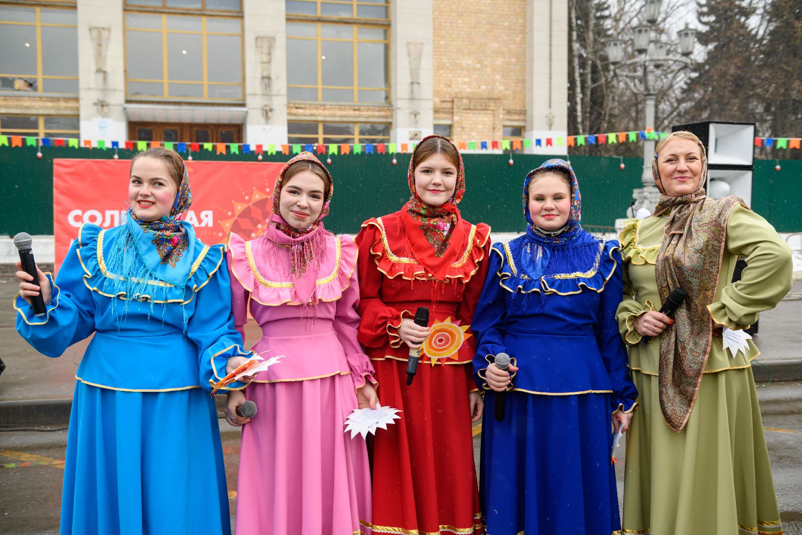 масленица, праздничные гуляния, блины, лыткарино, общество, скоморох, вертикалки,