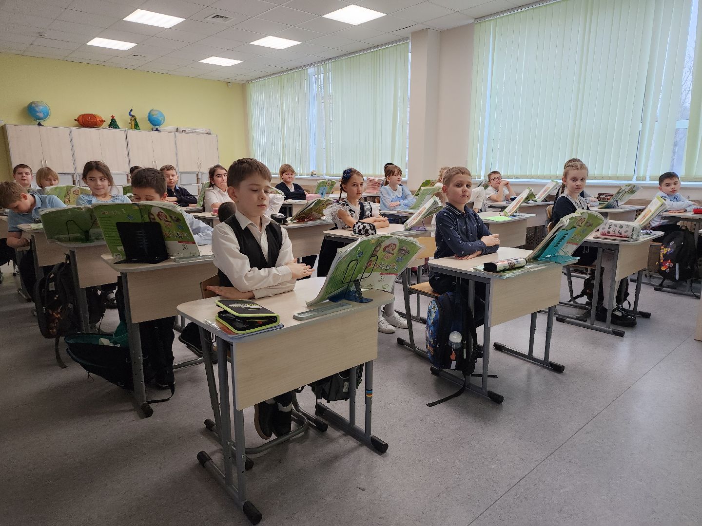 серпухов, подмосковье, молодой учитель, школа 9, образование,