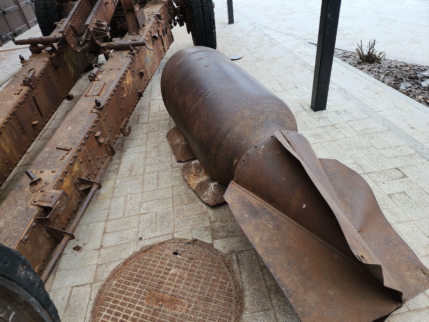 серпухов, подмосковье, СИХМ, неразорвавшийся снаряд,