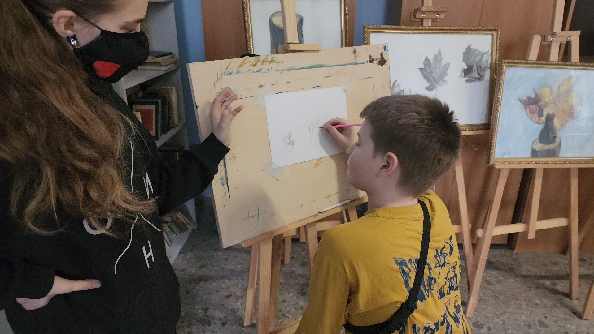 долгопрудный, микрорайон шереметьевский, дк нефтяник, изостудия, рисование, дети, вертикалки,