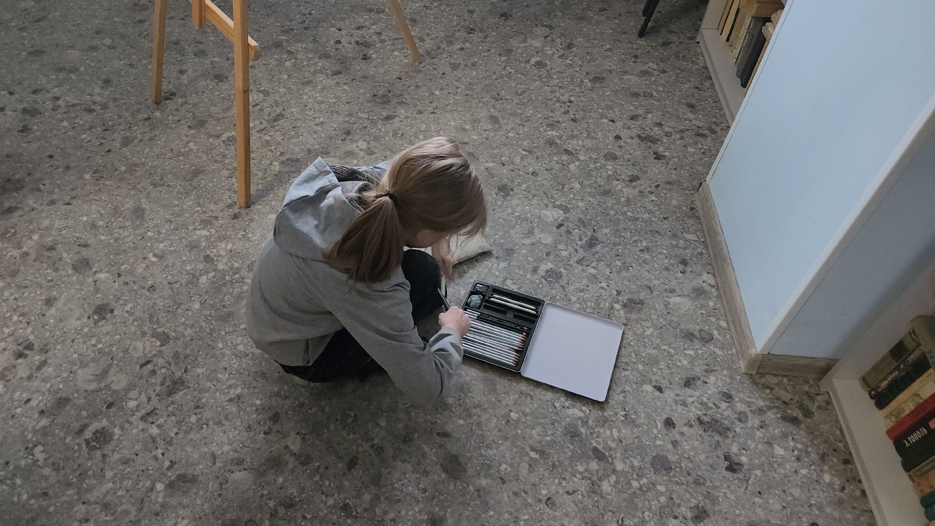 долгопрудный, микрорайон шереметьевский, дк нефтяник, изостудия, рисование, дети, вертикалки,