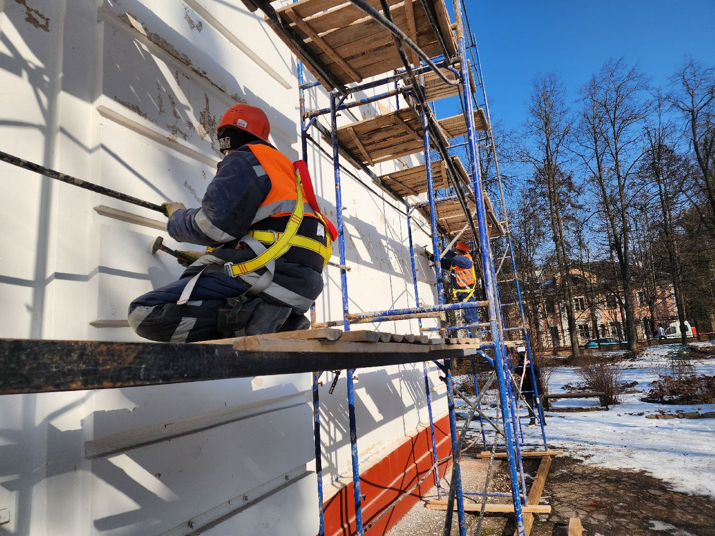 Чехов, улица Чехова 27, центр развития творчества детей и юношества, капитальный ремонт, реконструкция, обновление, демонтажные работы, удаление старых покрытий и конструкций, полы стены потолки, госпрограмма московской области,строительство и капремонт социальных объектов,