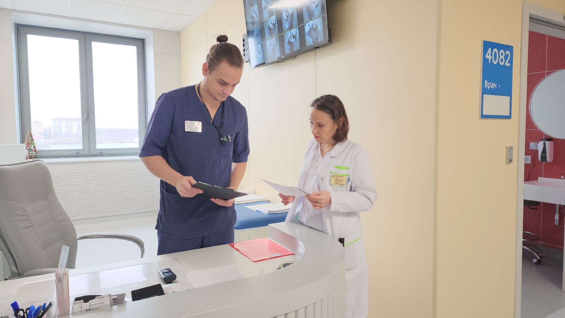 дкц имени рошаля, красногорск, женщина-врач, 8 марта,