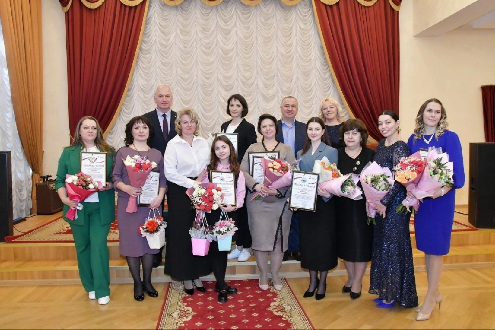 Педагог года - 2024, Власиха педагог года, педагогический дебют, Власиха школа Перспектива, Власиха школа Попова,