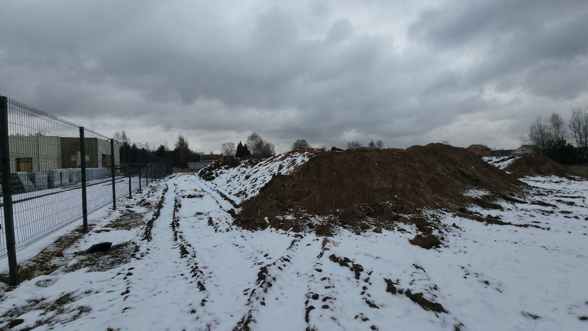 Деревня Назарьево, Медицина, Строительство,