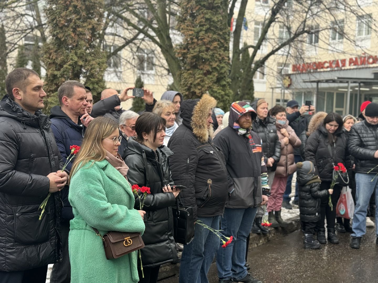 Мемориальная доска, Врач - нейрохирург, видновская клиническая больница, ленинский городской округ,