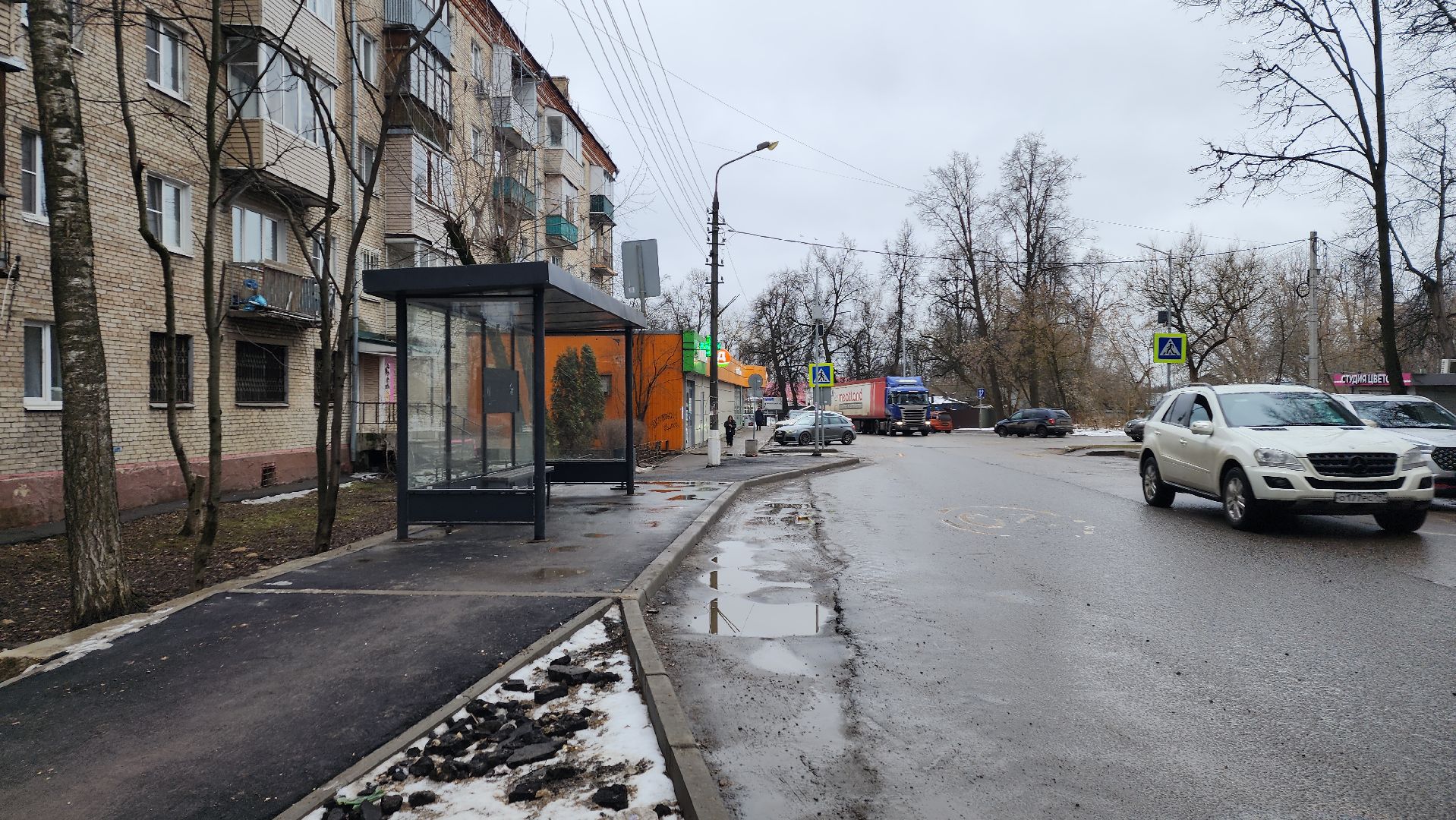 остановка общественного транспорта, пушкино, коммунальная служба, новая остановка,благоустройство, жители,