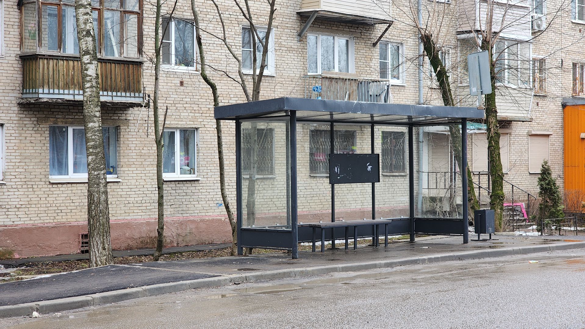 остановка общественного транспорта, пушкино, коммунальная служба, новая остановка,благоустройство, жители,