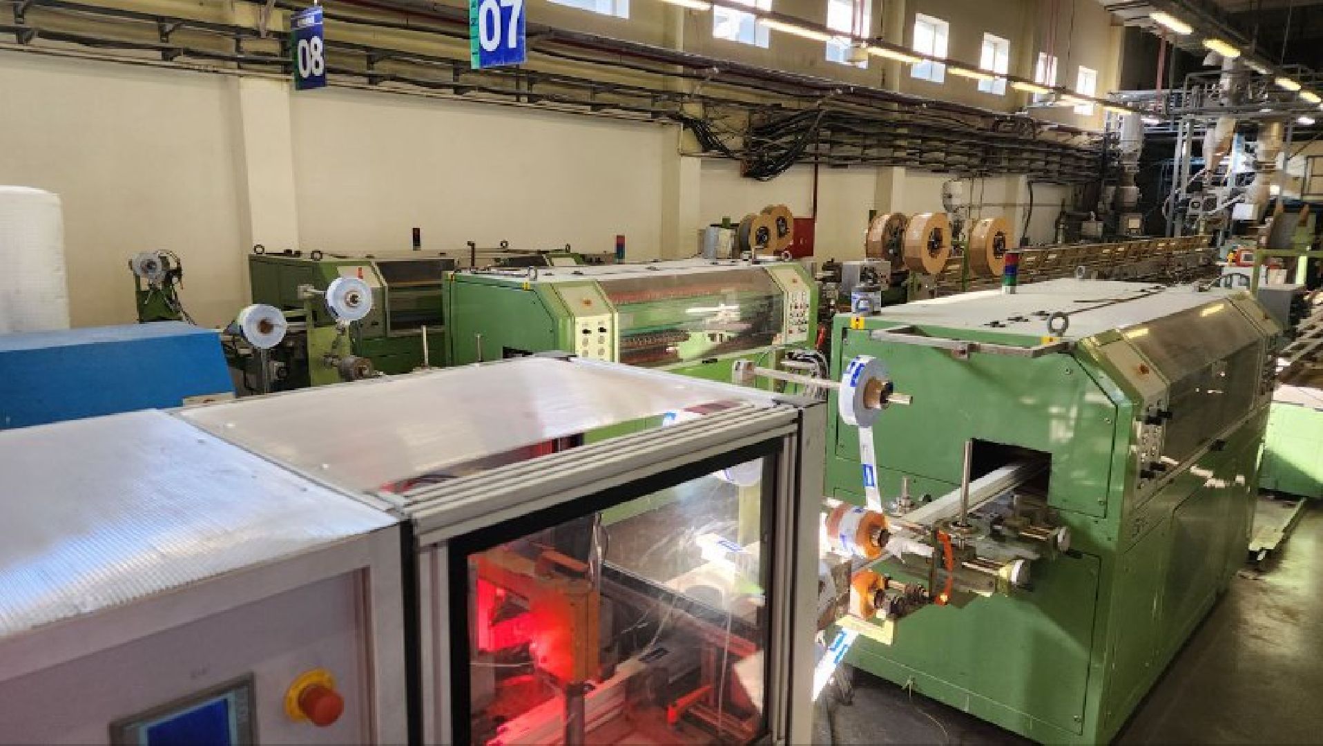 экономика, кадры, завод по производству оконного профиля,