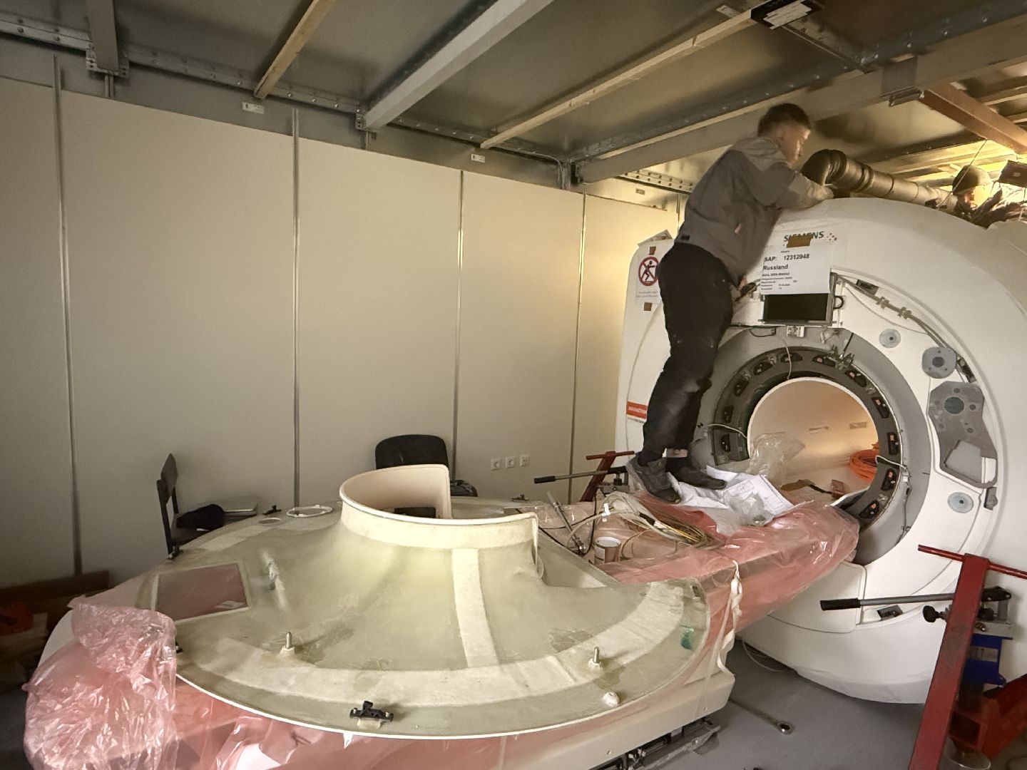 новое оборудование для медиков, мрт, диагностика,