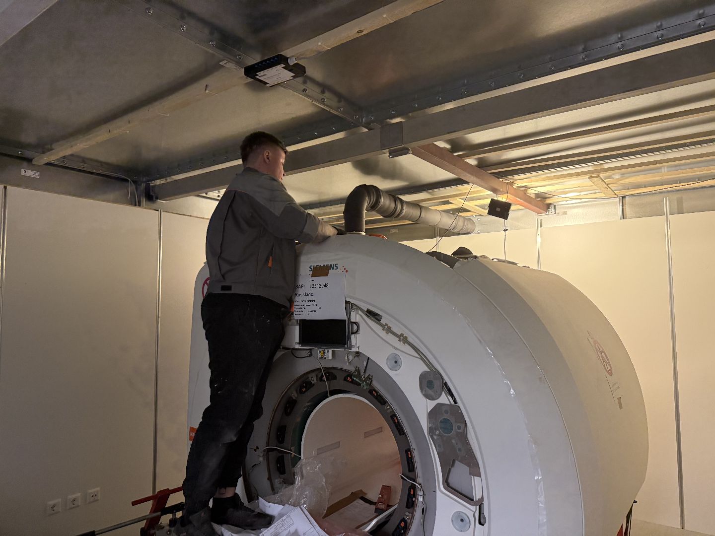 новое оборудование для медиков, мрт, диагностика,