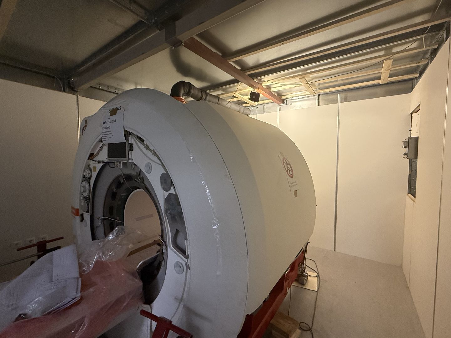 новое оборудование для медиков, мрт, диагностика,