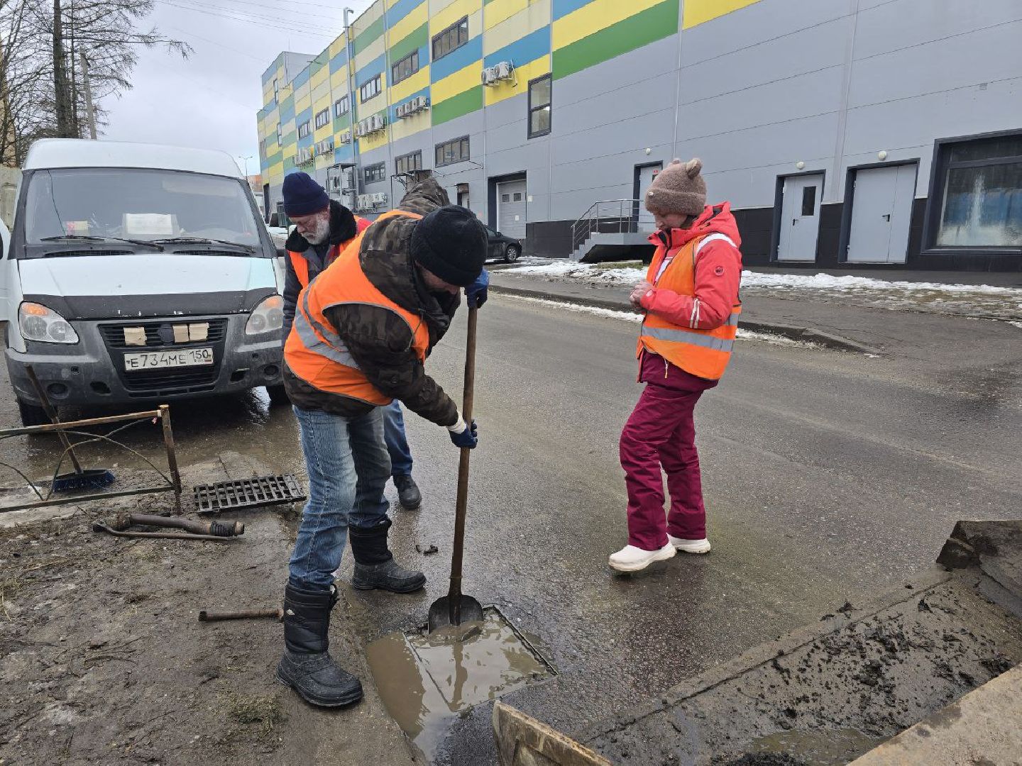 можайск, можайский муниципальный округ, подмосковье, жкх, коммунальщики, ливневые канализации, прочистка ливневых канализаций, подтопления, весна,