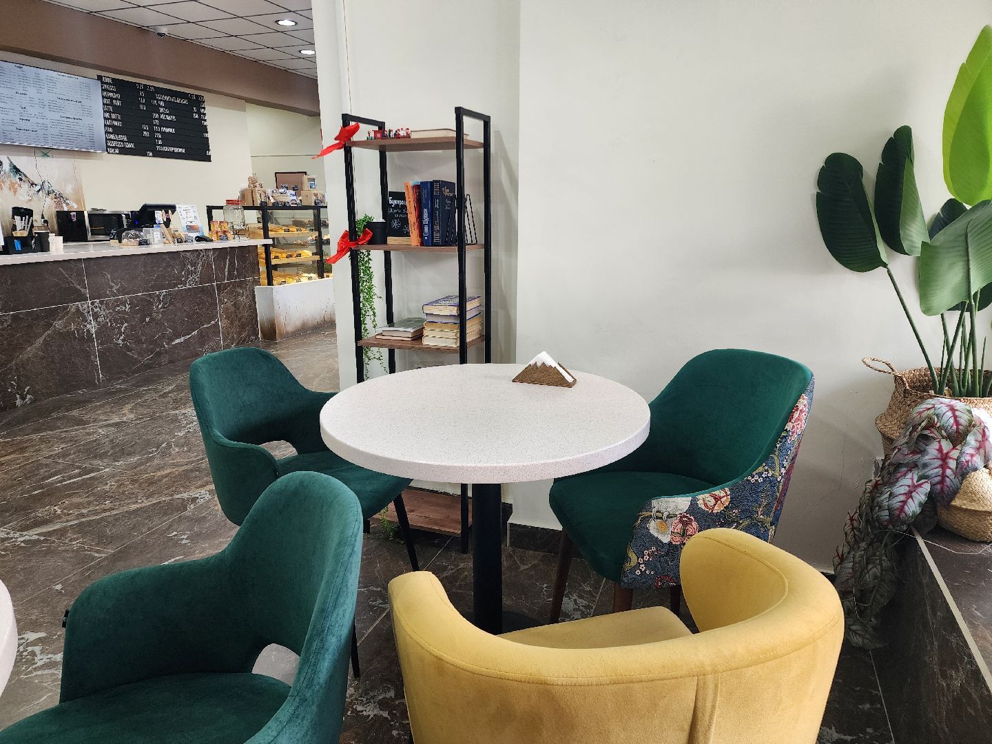 кофейня, pnm, шатура, бариста, молодой коллектив, вертикалки,