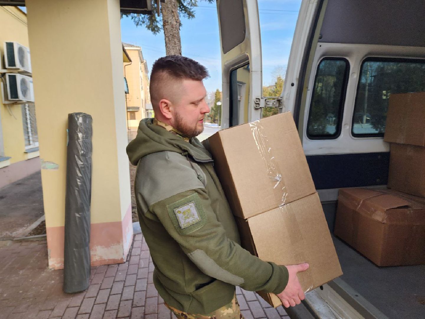 солнечногорск, гуманитарная помощь, помощь детям, жители, груз,