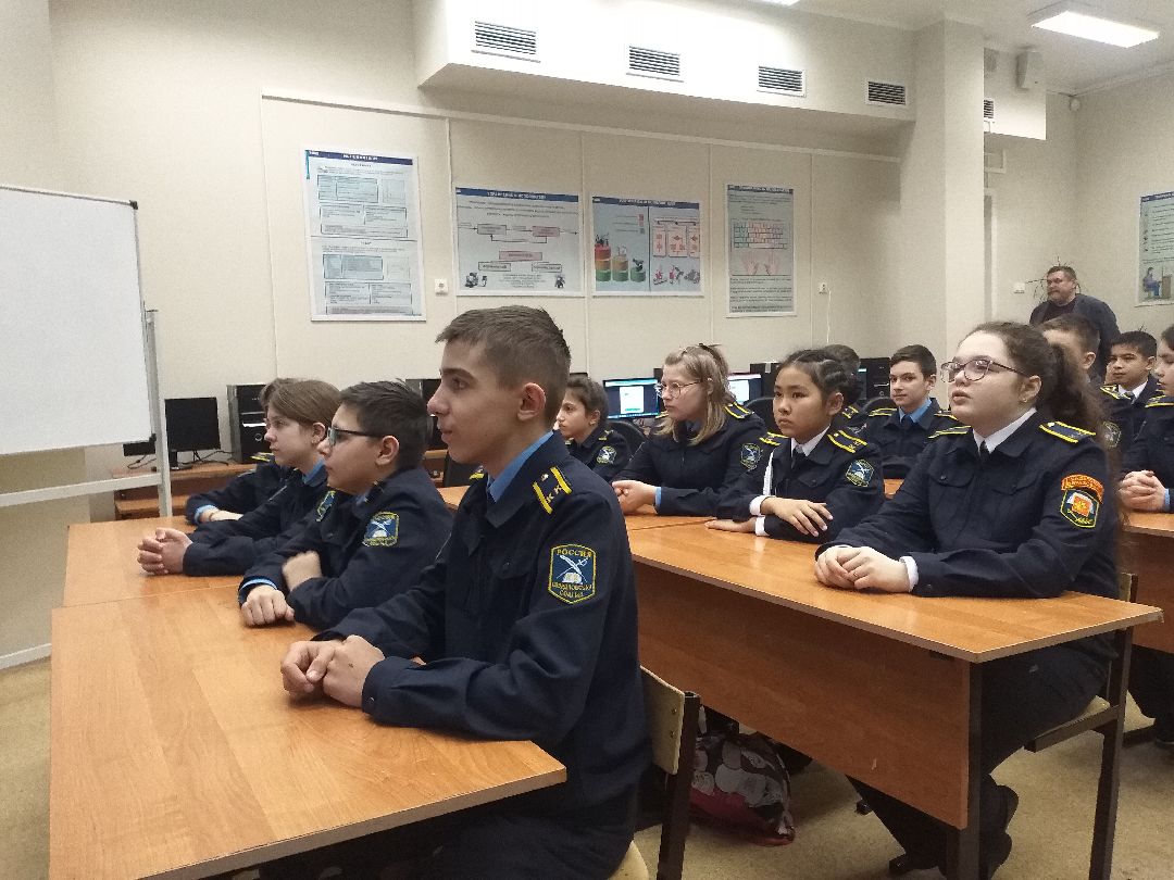 Лосино-Петровский, общество