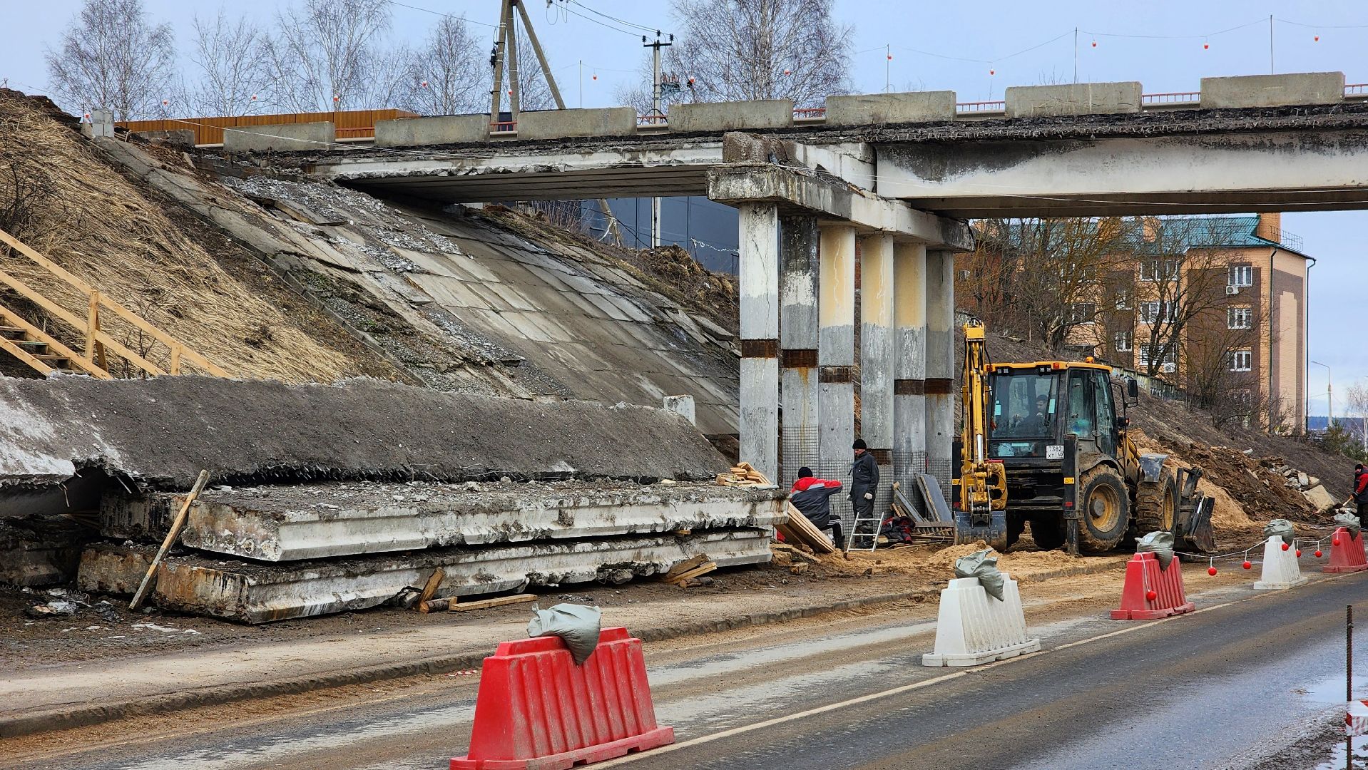 дороги подмосковья, ремонт путепровода, волоколамск,