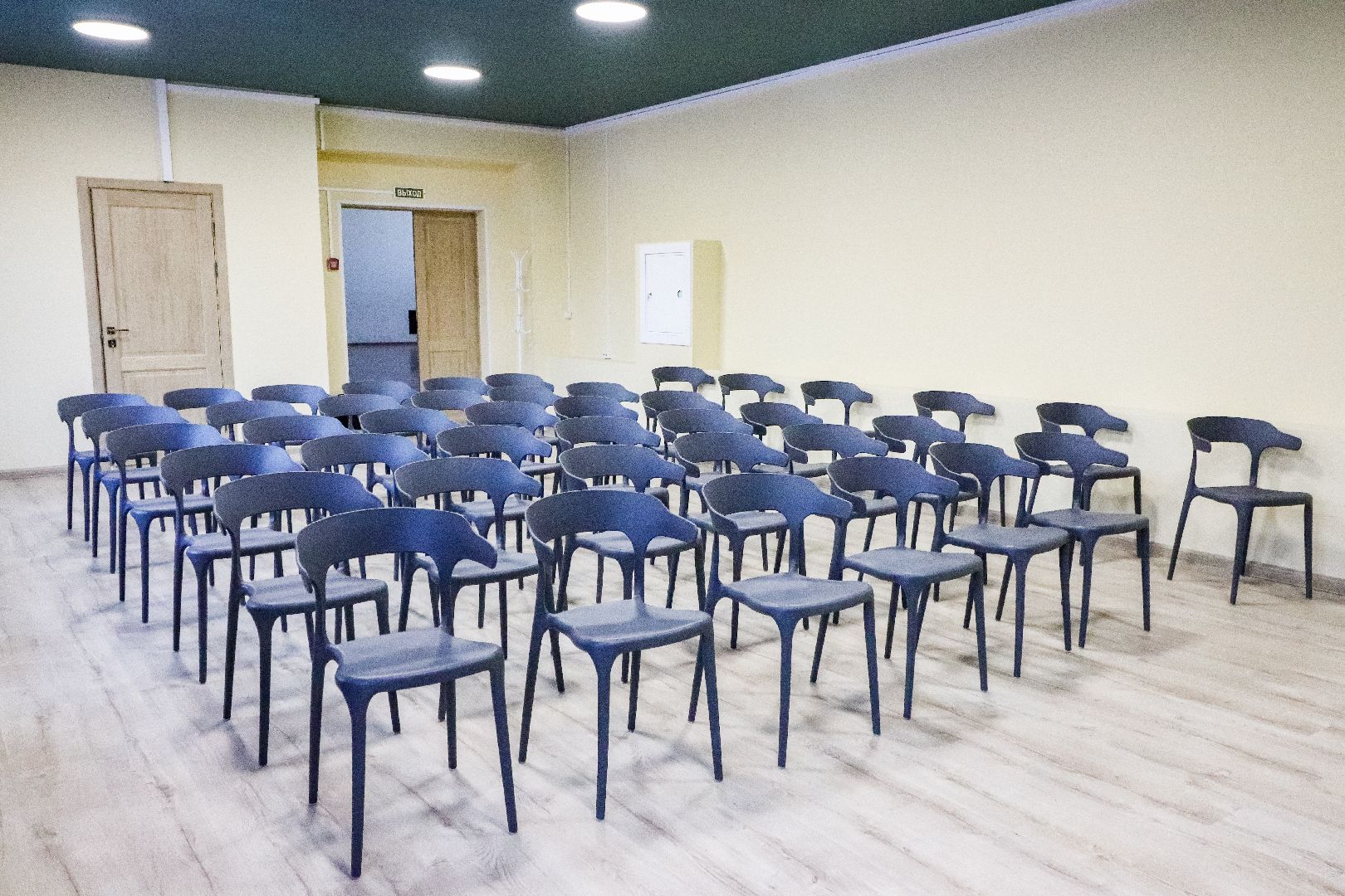 Клин, общество, культура, клубы, строительство, кукольная сцена, вертикалки,