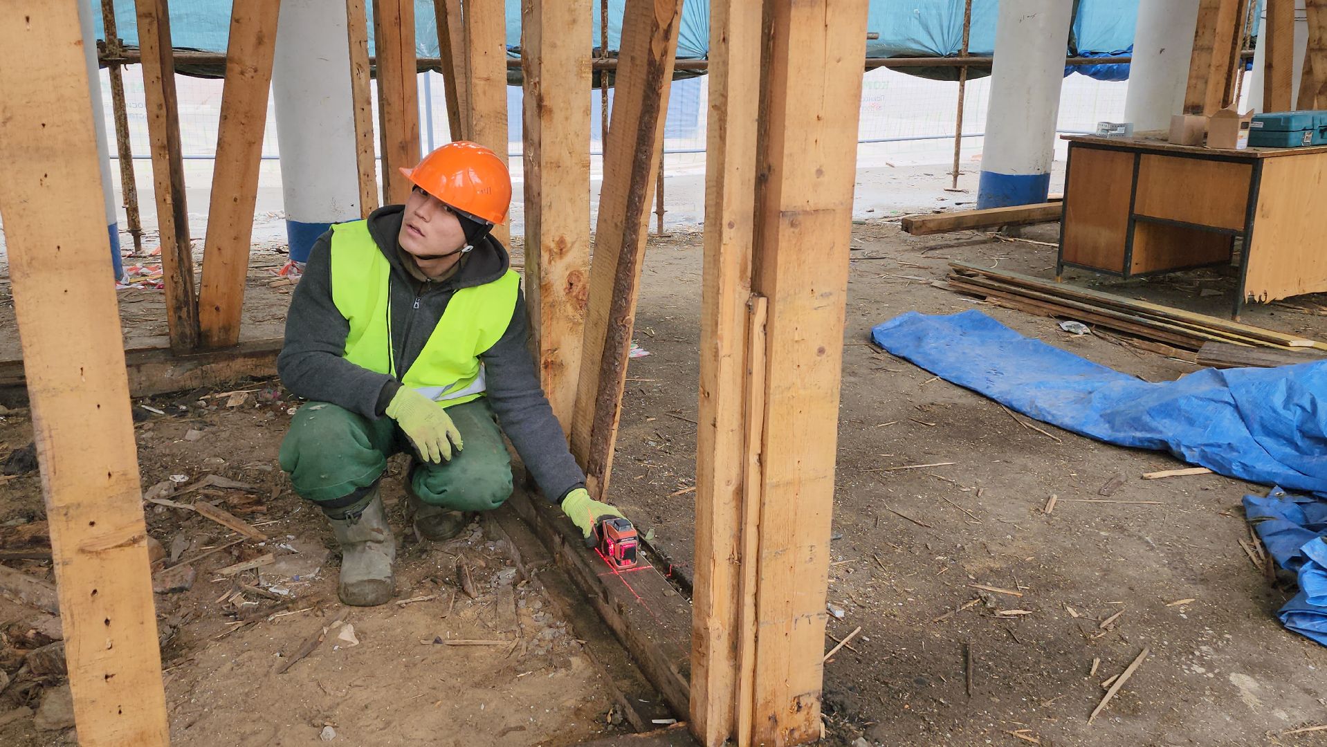 Люберцы, реконструкция летнего парка в Люберцах, строители,