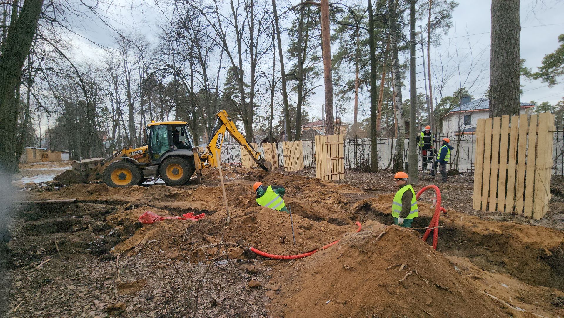 Люберцы, реконструкция летнего парка в Люберцах, строители,