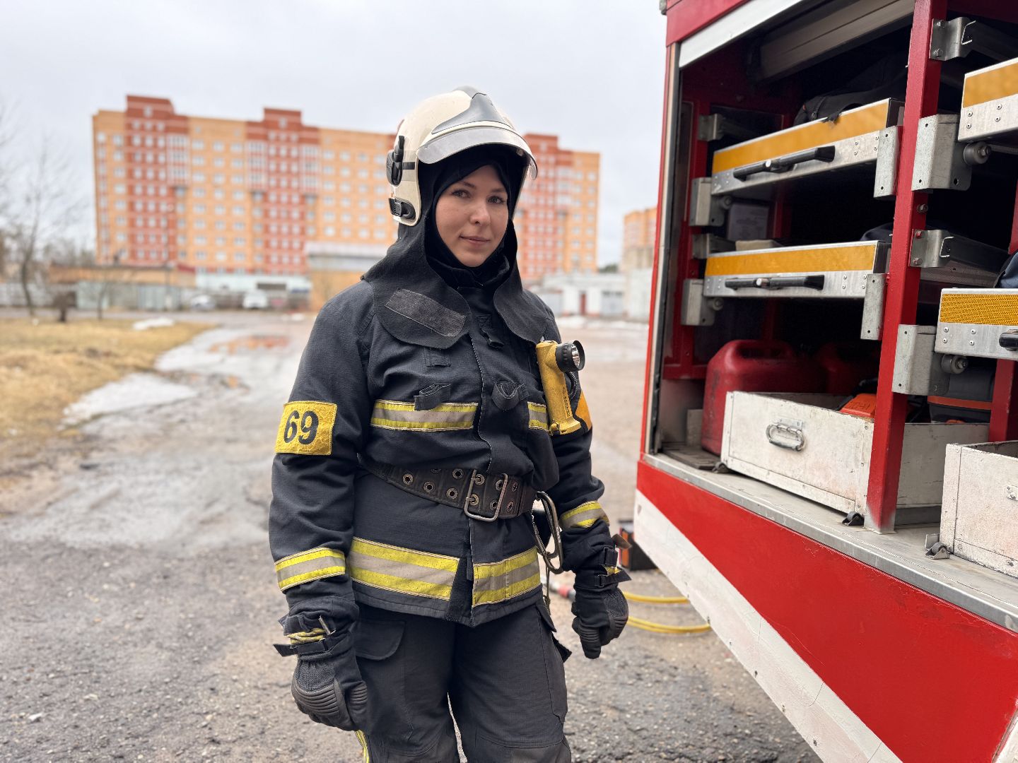 8 марта, женщина-спасатель, не женское дело, МЧС России,