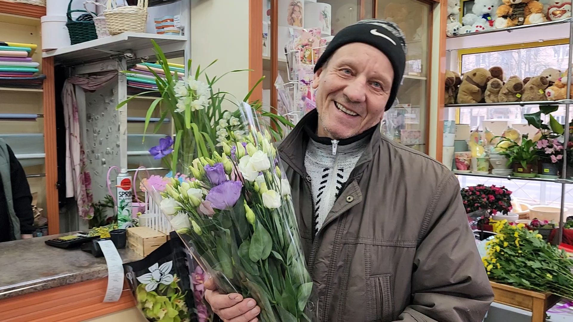 Бронницы, Цветы к 8 марта, Мужчины выбирают цветы,