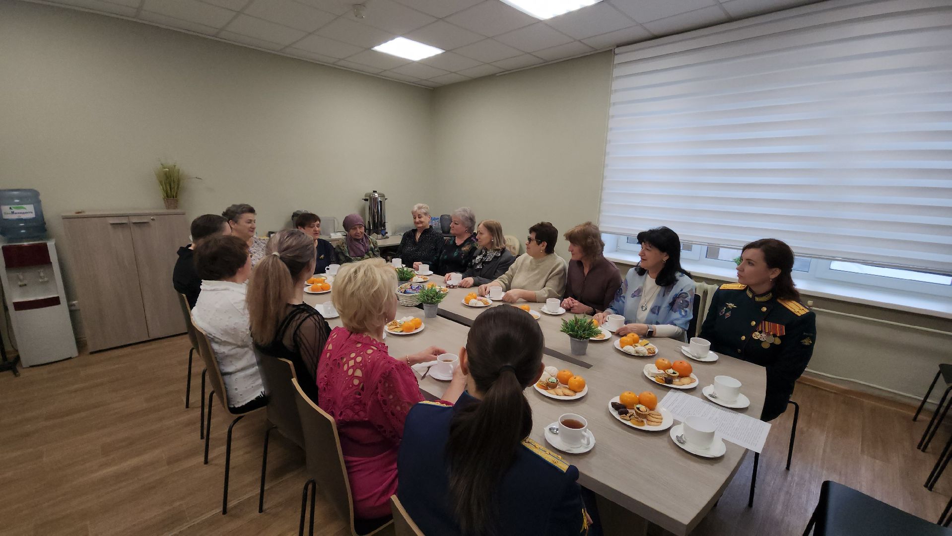 8 марта, мытищи, девушки,