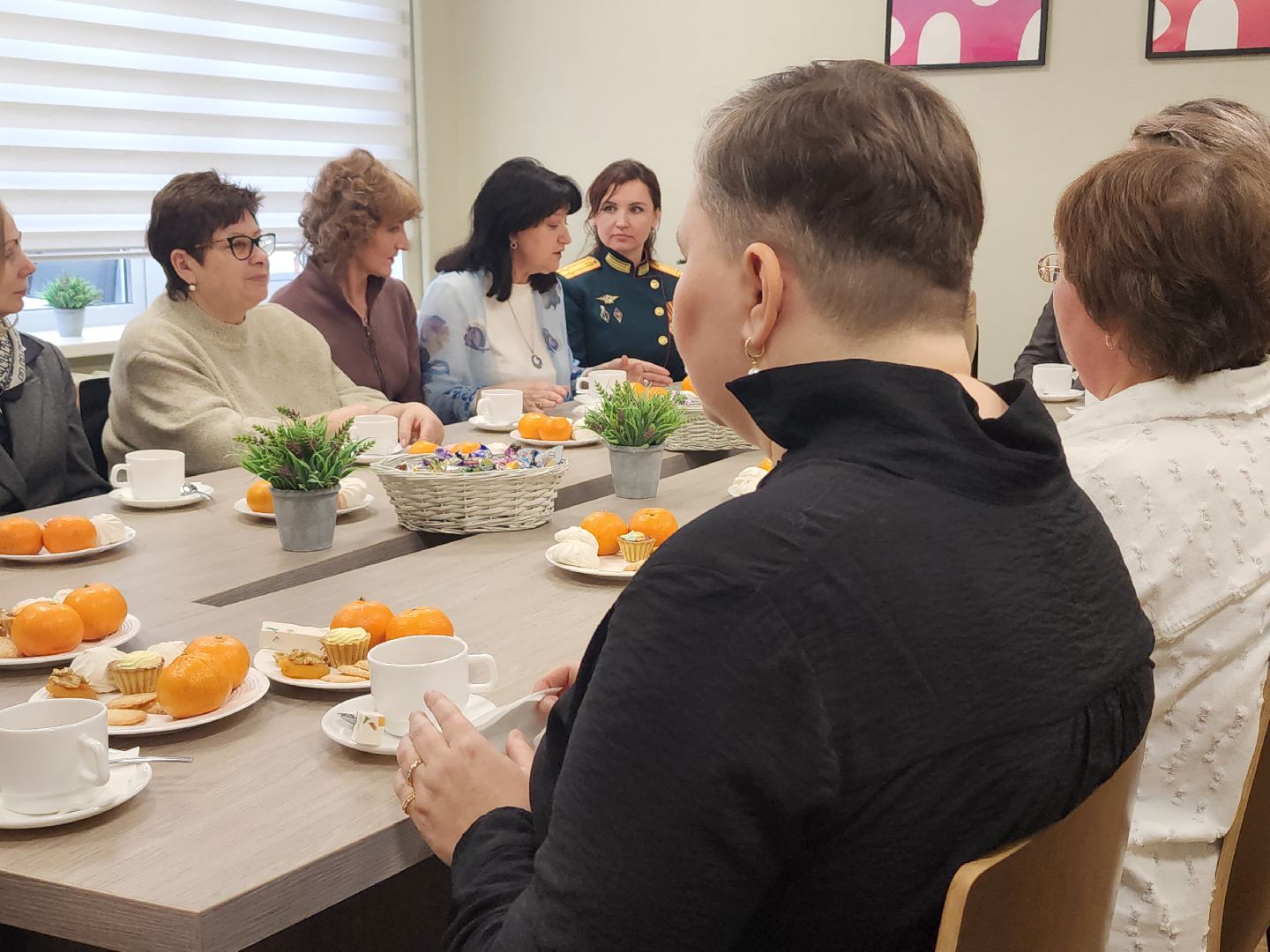 8 марта, мытищи, девушки,