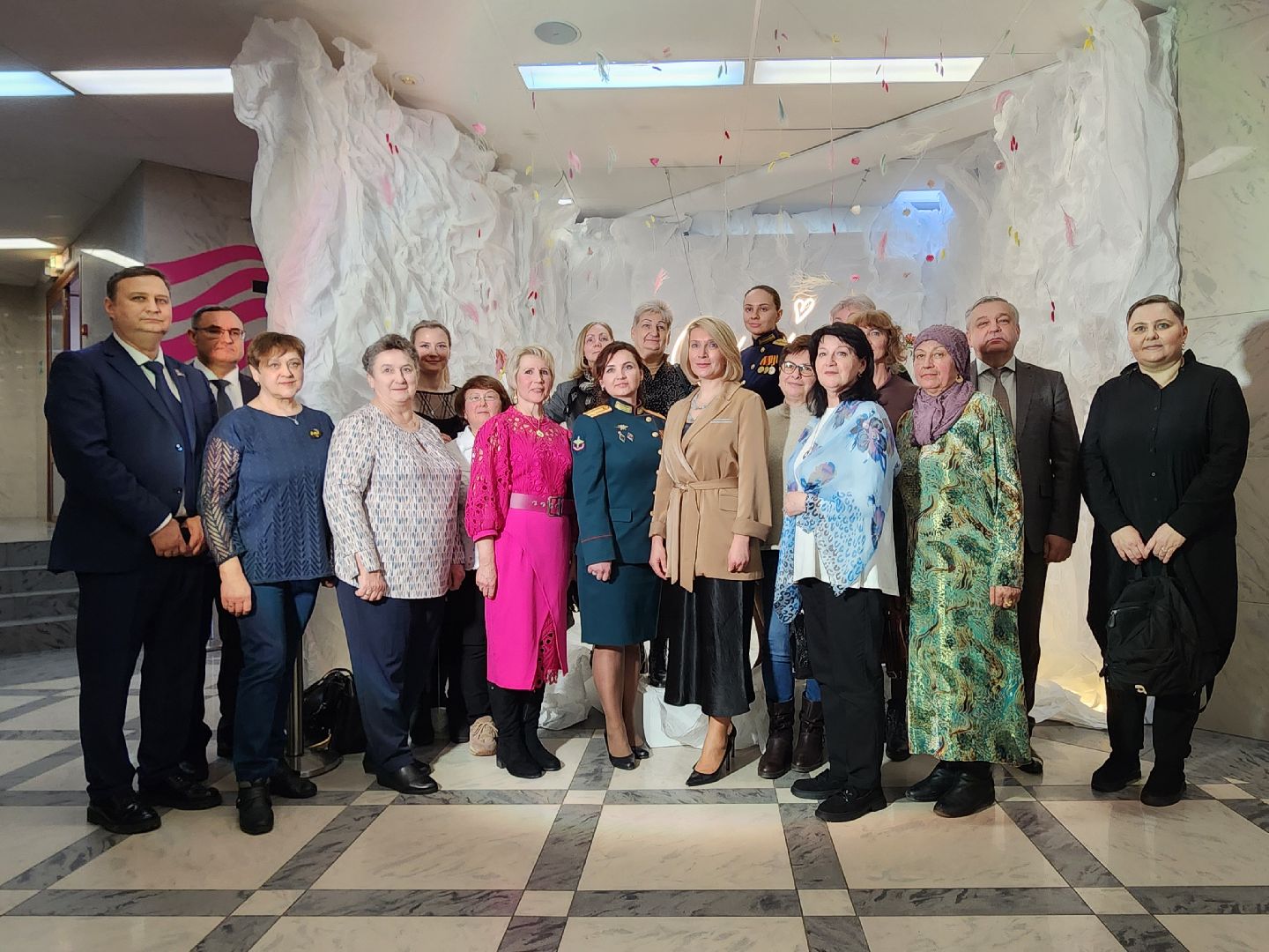 8 марта, мытищи, девушки,