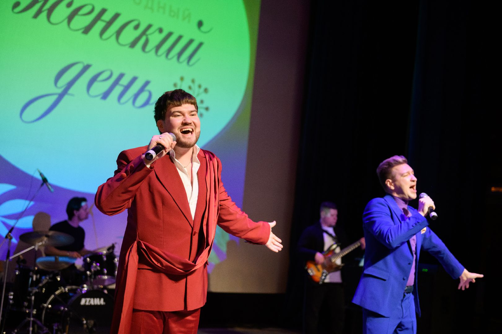 лыткарино, дк цм лыткарино, вадим евтеев, илья викторов, концерт к 8 марта, международный женский день, вертикалки,