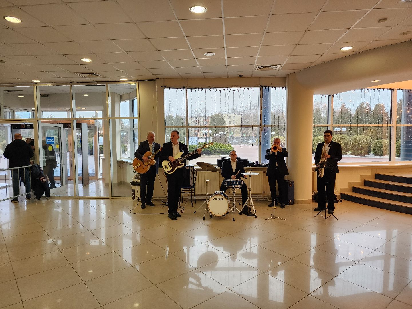 Чехов, дворец спорта олимпийский, 8 Марта, международный женский день, праздник, мероприятие, награждение, почетные грамоты, благодарственные письма, памятные знаки, глава округа михаил собакин,