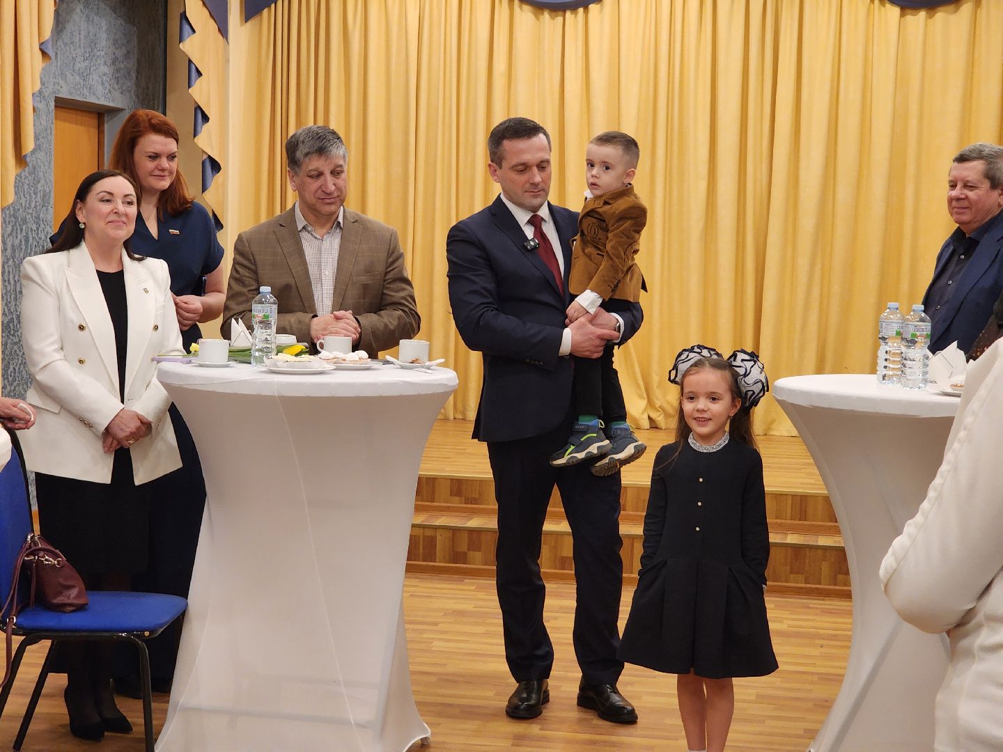 Дубна, Жены сво, Семьи мобилизованных, Международный женский день,