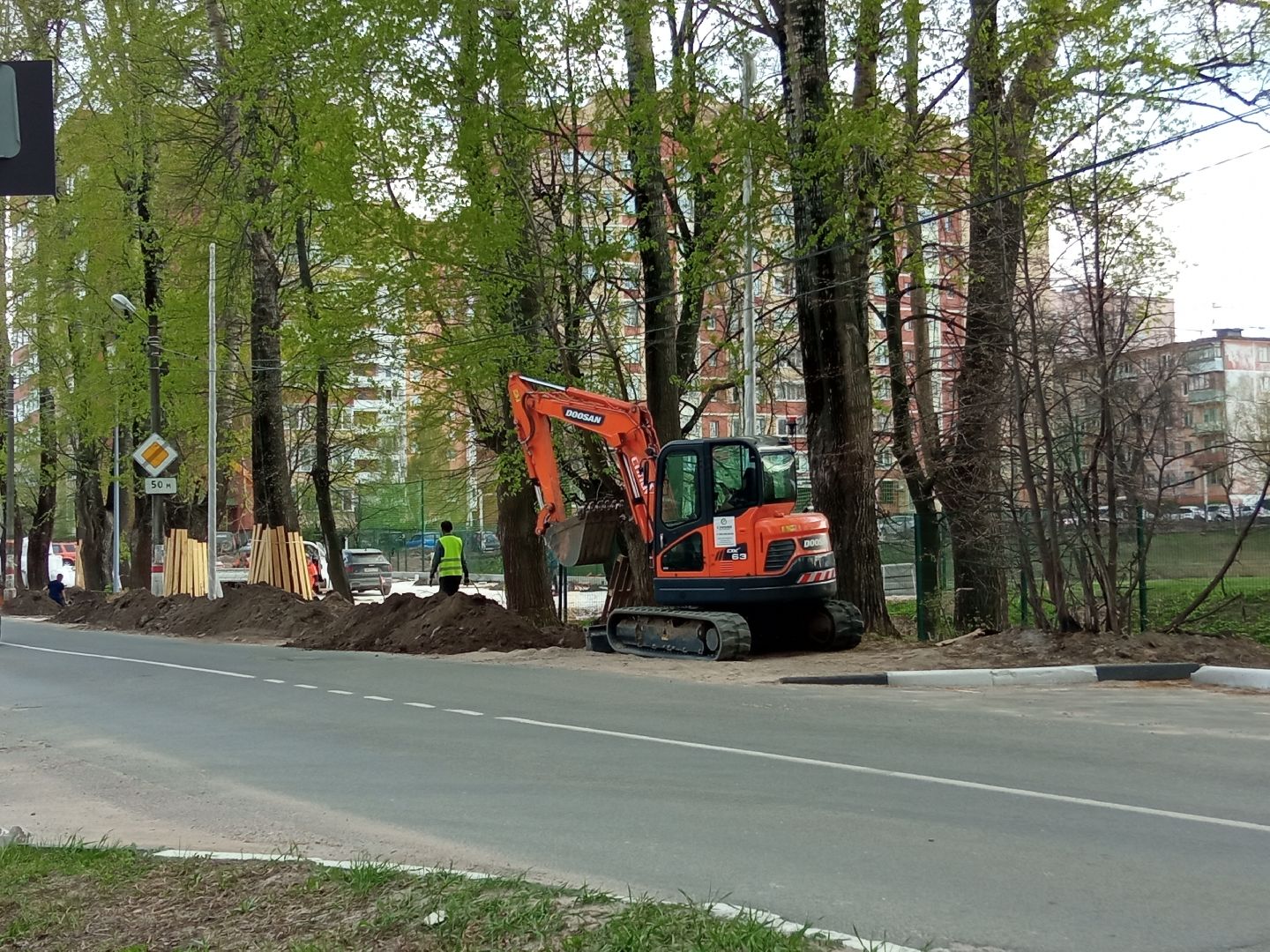 Павловский Посад, городской округ Павловский Посад, парк, Дубрава, тротуар, строительство
