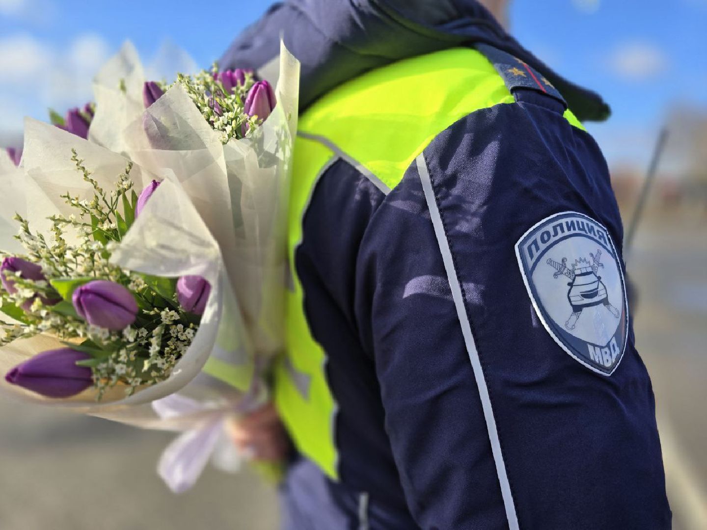 можайск, можайский муниципальный округ, подмосковье, Госавтоинспекция, 8 марта, международный женский день, поздравление, сотрудники ДПС,