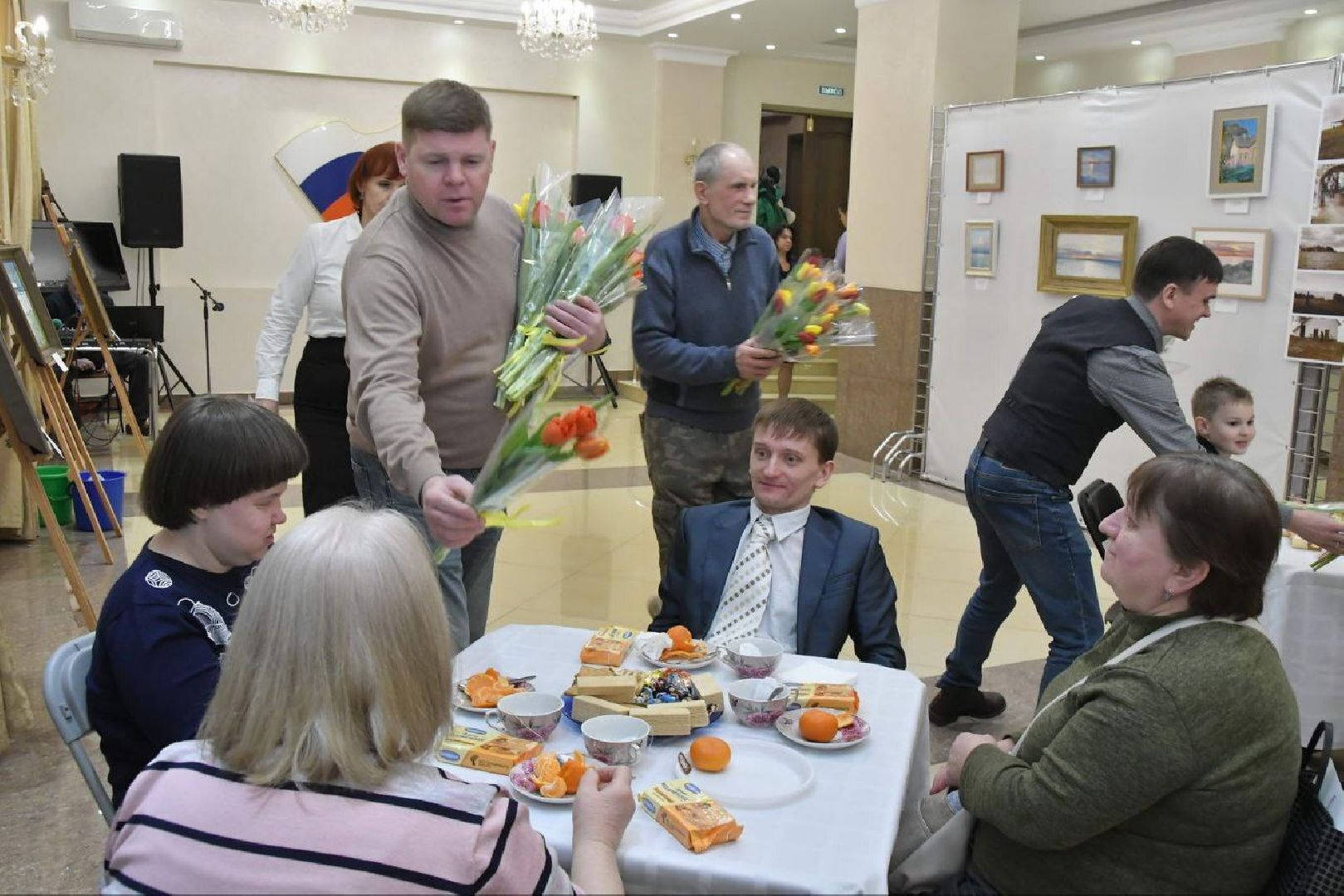 Про нее, 8 марта, дети с ОВЗ, Содружество добра, Власиха предприниматели,