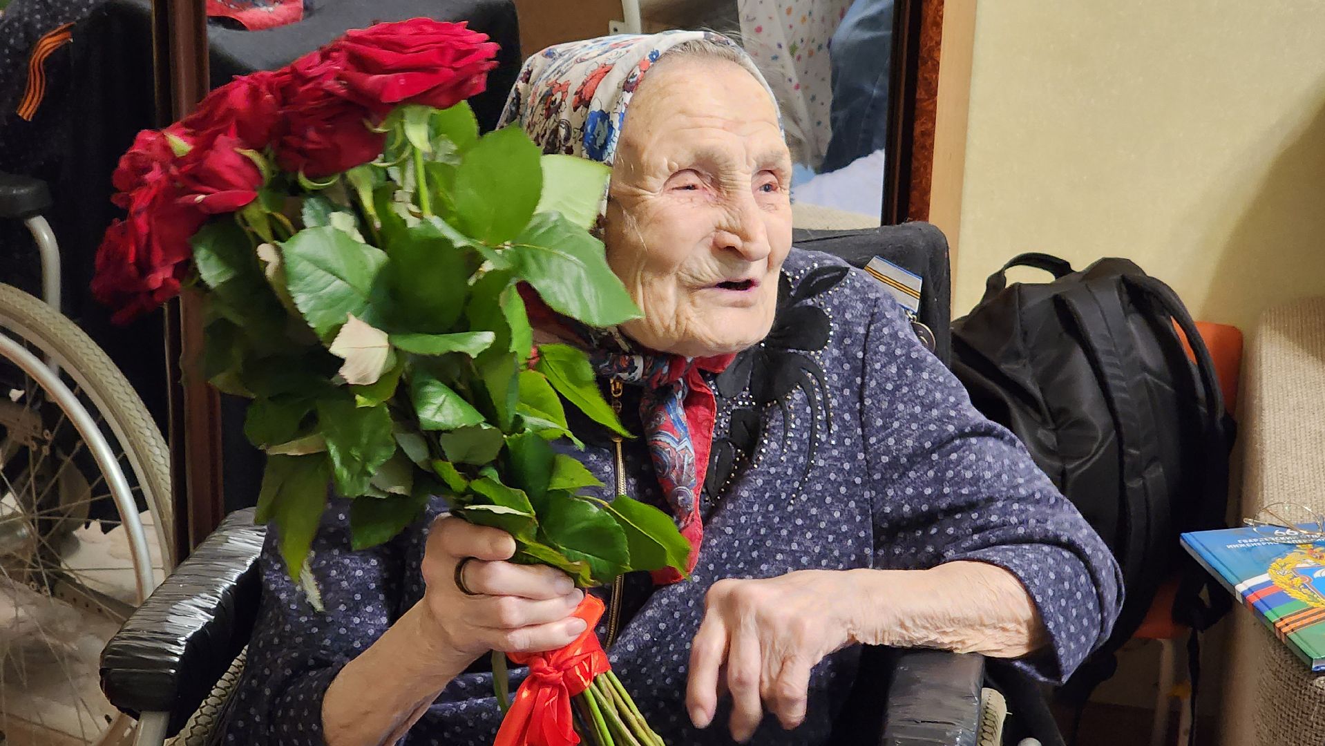 поздравление ветерана труда, 8 марта, протвино,