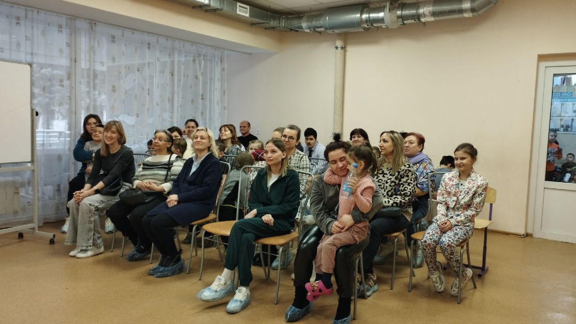 ивантеевка, 8 марта, международный женский день, дети с овз, концерт, мама, поздравления, центр социального обслуживания,