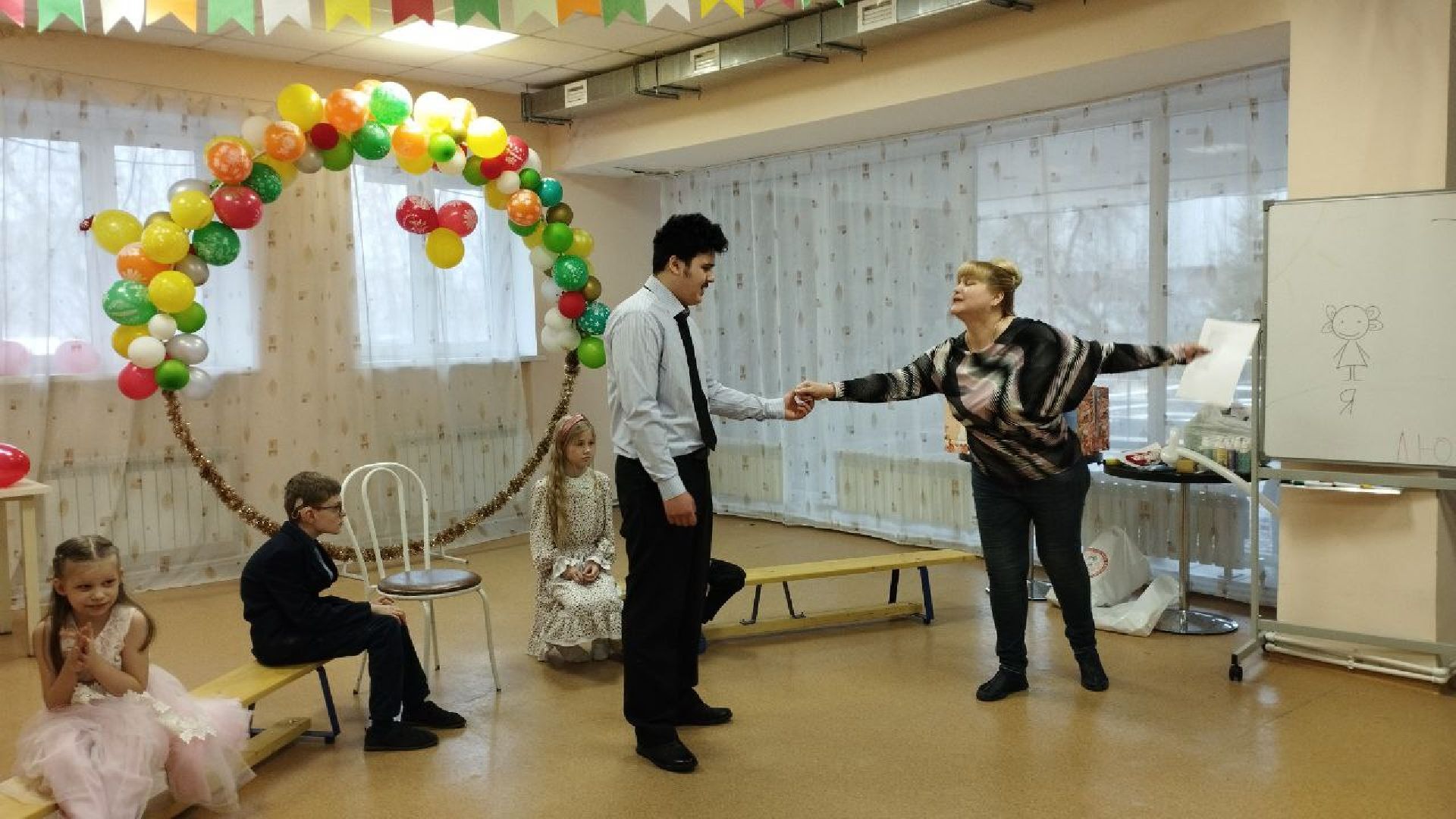 ивантеевка, 8 марта, международный женский день, дети с овз, концерт, мама, поздравления, центр социального обслуживания,