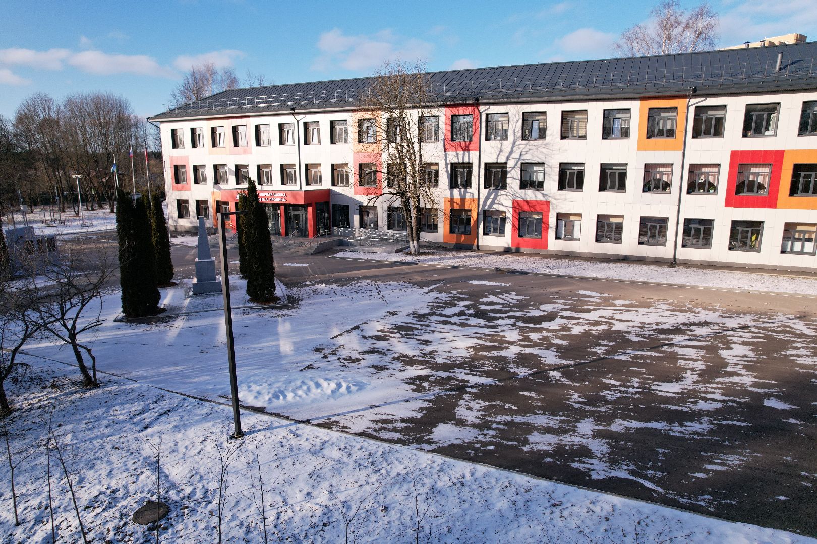 видео с коптера, Звенигород школа 2, капремонт школы,