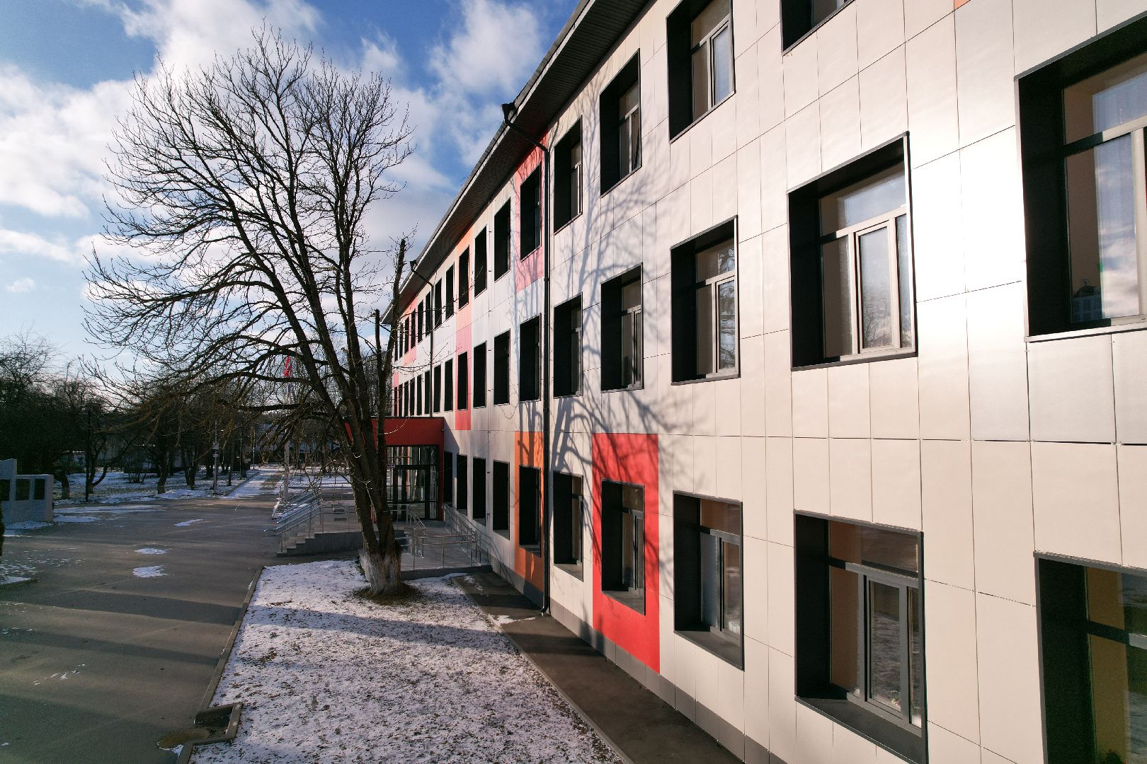 видео с коптера, Звенигород школа 2, капремонт школы,