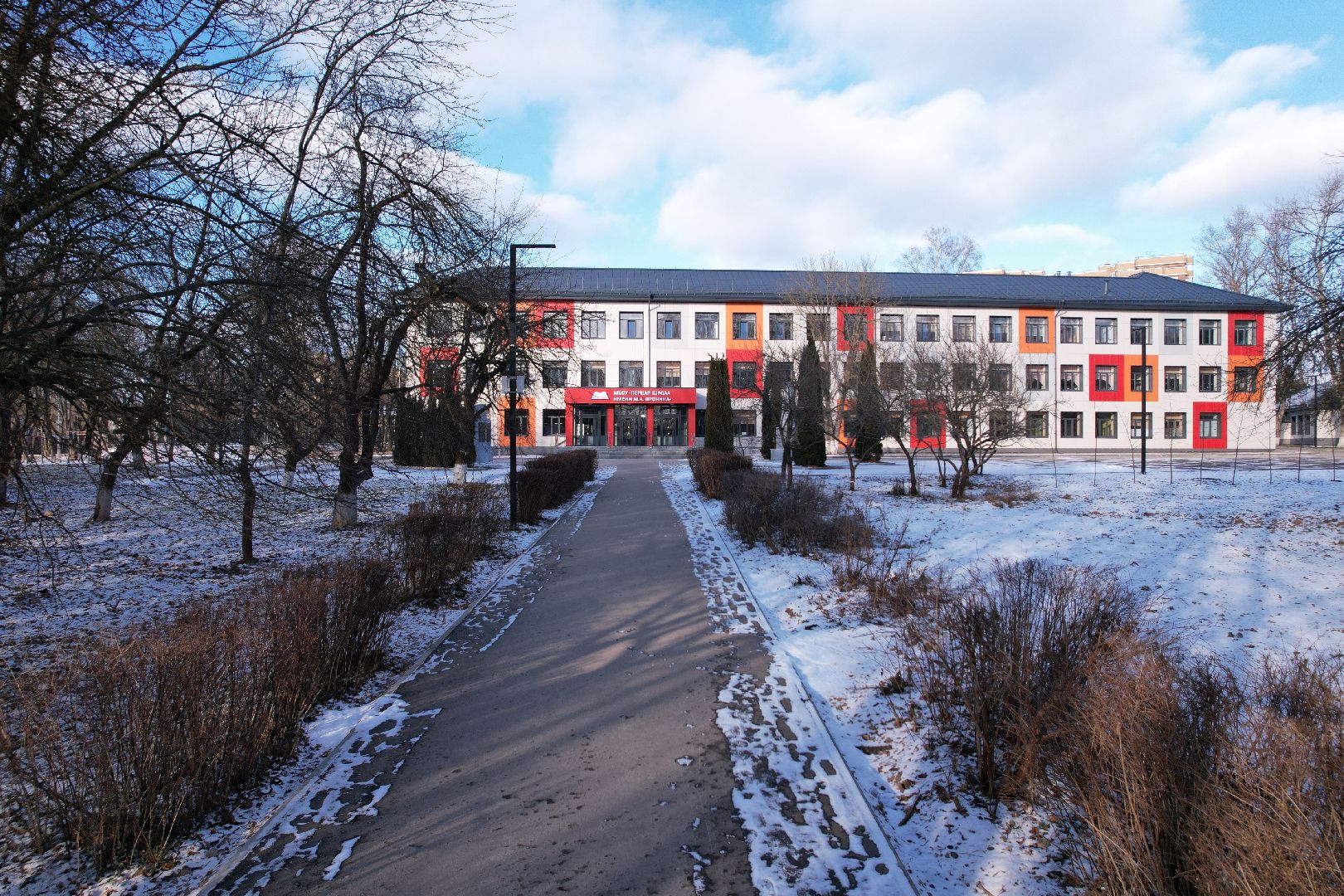 видео с коптера, Звенигород школа 2, капремонт школы,