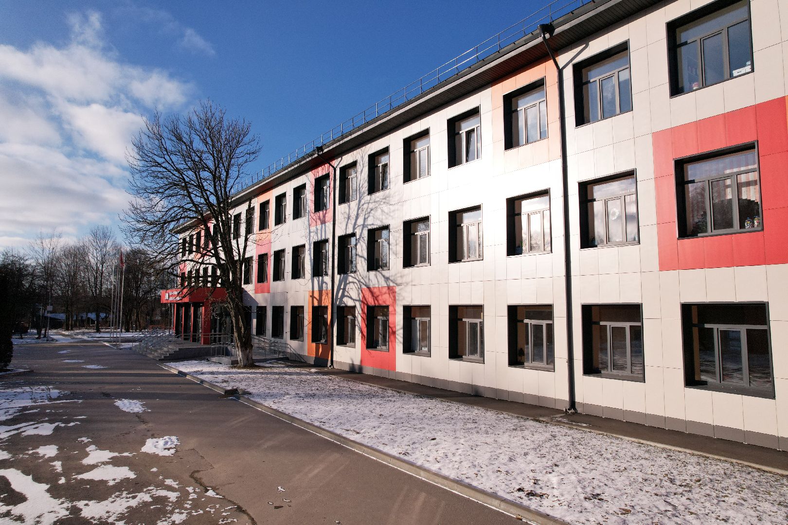 видео с коптера, Звенигород школа 2, капремонт школы,