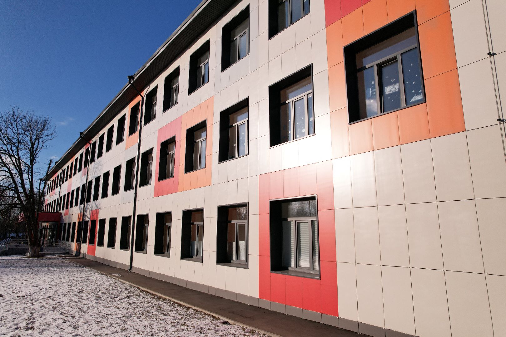 видео с коптера, Звенигород школа 2, капремонт школы,