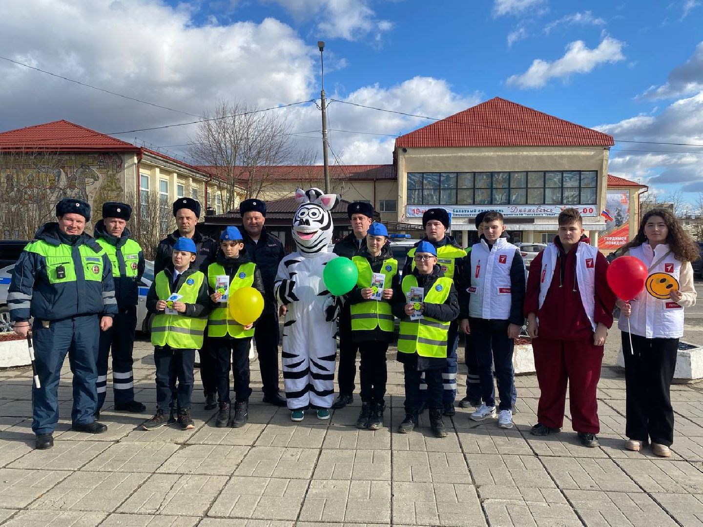 можайск, можайский муниципальный округ, подмосковье, Госавтоинспекция, сотрудники дпс, поздравления, 8 марта, международный женский день,