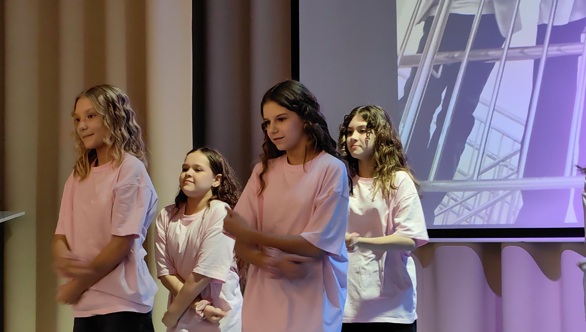 8 марта, концерт, учащиеся, лицей,