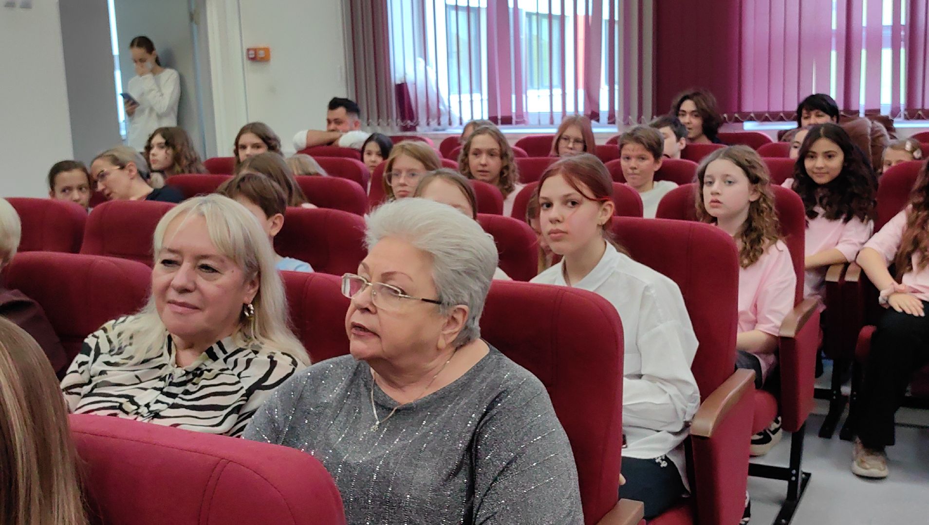 8 марта, концерт, учащиеся, лицей,