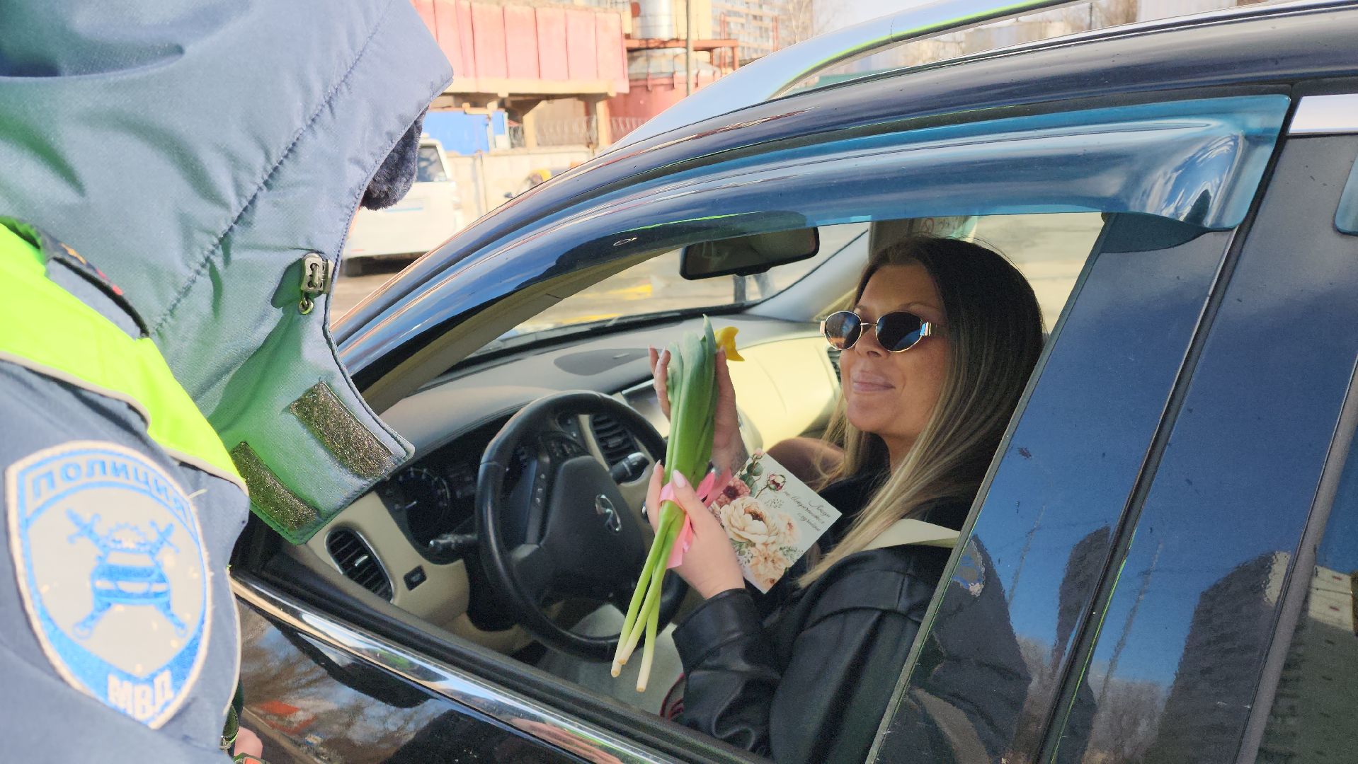 цветы для автоледи, Цветы, Лобня, госавтоинспекция,