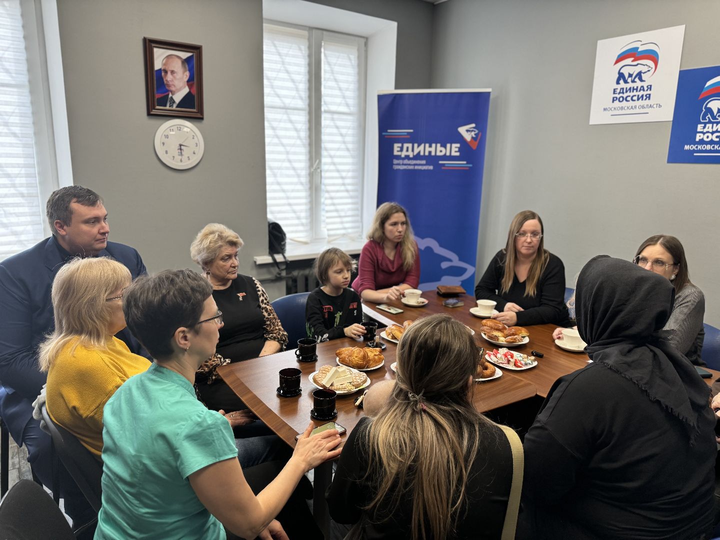 международный женский день, жены военнослужащих, участники сво, ленинский городской округ, депутаты совета депутатов,