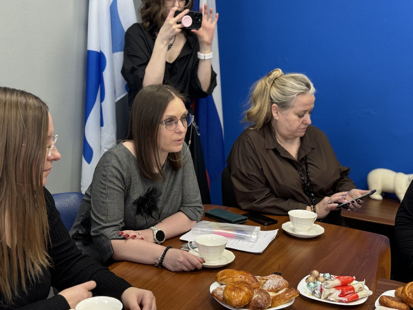 международный женский день, жены военнослужащих, участники сво, ленинский городской округ, депутаты совета депутатов,